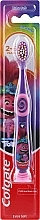 Духи, Парфюмерия, косметика Детская зубная щетка, 2-6 лет, фиолетово-розовая, тролль с микрофоном - Colgate Smiles Kids Extra Soft
