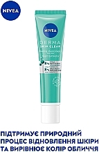 Нічний ексфоліант для обличчя - NIVEA Derma Skin Clear Night Exfoliator — фото N3