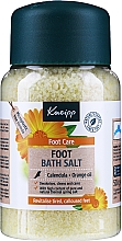 Духи, Парфюмерия, косметика Солевые ванны для ног "Здоровые ноги" с календулой и апельсином - Kneipp Healthy Feet Foot Bath Crystals