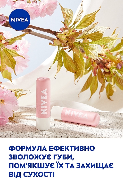 Скраб-бальзам для губ з олією шипшини - NIVEA Caring Scrub Super Soft Lips Rosehip Oil + Vitamin E — фото N3