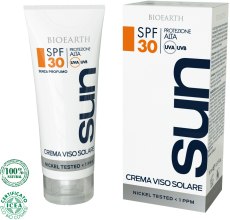 Духи, Парфюмерия, косметика УЦЕНКА Крем для загара лица SPF30 - Bioearth Sun Protective Face Cream SPF30 * 