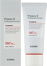 Солнцезащитный крем с витамином Е - Cosrx Vitamin E Vitalizing Sunscreen SPF 50+ — фото N2