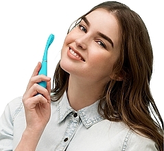 Електрична зубна щітка - Foreo ISSA mini 2 Electric Sonic Toothbrush, Summer Sky — фото N5