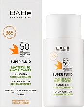 Сонцезахисний матуючий суперфлюїд SPF 50 з ніацинамідом - Babe Laboratorios Super Fluid SPF 50 — фото N2