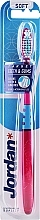 Зубная щетка мягкая Target, розовая, листочки - Jordan Target Teeth & Gums Soft — фото N1