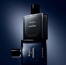 Chanel Bleu de Chanel Fragranced Hair Care - Парфумований зволожувальний засіб для волосся — фото N4