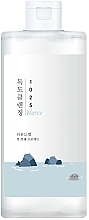 Парфумерія, косметика Очищувальна вода для шкіри обличчя - Round Lab 1025 Dokdo Cleansing Water