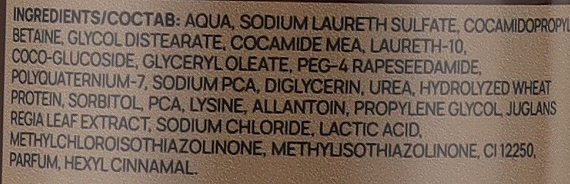 Шампунь для догляду за темним волоссям з екстрактом волоського горіха - Venita Henna Color Shampoo Brown — фото N2