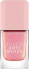 Парфумерія, косметика Лак для нігтів - Catrice Dream In Soft Glaze Nail Polish
