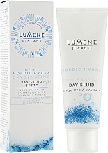 Духи, Парфюмерия, косметика УЦЕНКА Дневной кислородный флюид - Lumene Lahde Nordic Hydra Oxygenating Day Fluid SPF 30 *