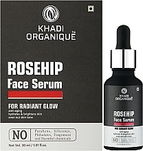 Тонізувальна зволожувальна сироватка з олією шипшини проти зморщок і пігментних плям - Khadi Organique Rosehip Face Serum Repairs & Tones Skin — фото N2