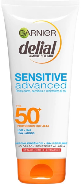 Солнцезащитное молочко для тела - Garnier Delial Ambre Solaire Sensitive Advanced SPF50+ — фото N1