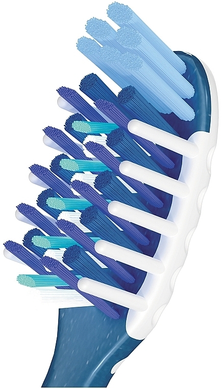 Зубна щітка - Oral B toothbrush Pro-Expert Soft — фото N2