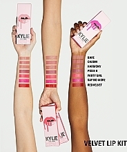 Набор - Kylie Cosmetics Velvet Lip Kit (lipstick/3ml + lip/pencil/1.1g) — фото N4