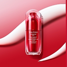Концентрат для кожи вокруг глаз - Shiseido Ultimune Eye Power Infusing Eye Concentrate  — фото N2