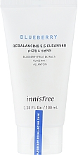 Балансирующая пенка для умывания с экстрактом черники - Innisfree Blueberry Rebalancing 5.5 Cleanser — фото N1