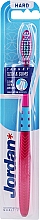 Зубная щетка жесткая Target, розовая с зигзагом - Jordan Target Teeth & Gums Hard — фото N1