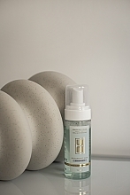 Пенка для умывания с гиалуроновой кислотой для сухой кожи - LUM Washing Foam — фото N5