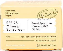 Мінеральний сонцезахисний крем для обличчя - UpCircle SPF 25 Mineral Sunscreen Travel Size (міні) — фото N2