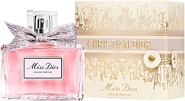 Dior Miss Dior Limited Edition - Парфюмированная вода (в подарочной упаковке) — фото N1