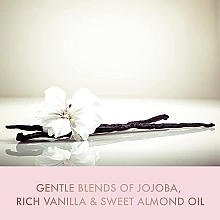 Набор, 5 продуктов - Baylis & Harding Jojoba, Vanilla & Almond Oil Perfect Pamper Gift Pack — фото N2