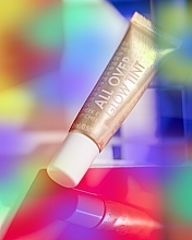 Жидкий хайлайтер-тинт - Catrice All Over Glow Tint Highlighter — фото N12