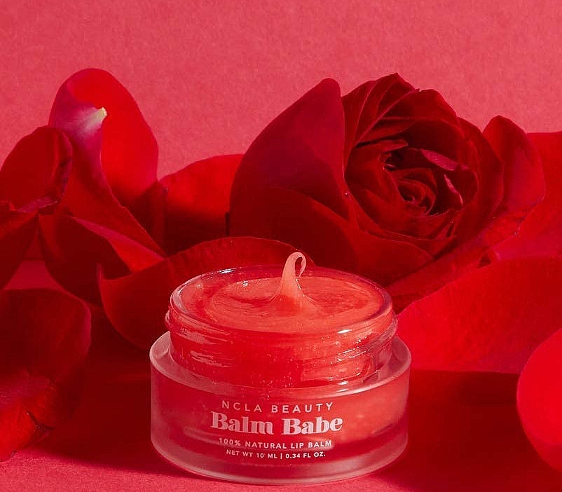 Бальзам для губ "Красные розы" - NCLA Beauty Balm Babe Red Roses Lip Balm — фото N4