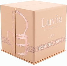 Пензель кабукі, нюд - Luvia Cosmetics Essential Kabuki Nude — фото N4