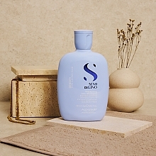 Шампунь для плотности волос - Alfaparf Semi di Lino Density Thickening Low Shampoo — фото N5