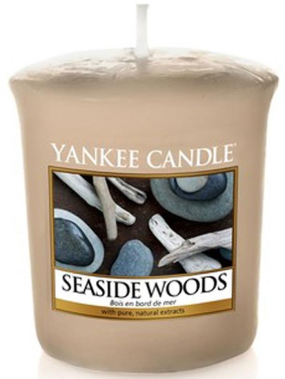 Ароматическая свеча "Приморский лес" - Yankee Candle Seaside Woods