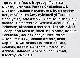 Осветляющий омолаживающий пилинг с аскорбиновой кислотой pH 4,5 - Chantarelle Agemelan Holistic Ascorbic Enzyme Peeling pH 4,5 — фото N3