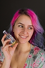 Трав'яний нормалізувальний еліксир для обличчя, з конопляною олією - Auna Herbal Normalizing Elixir With CBD Oil — фото N10