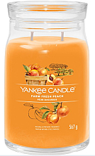 Ароматична свічка в банці "Farm Fresh Peach", 2 ґноти - Yankee Candle Singnature — фото N2