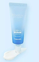 Ультраувлажняющая сыворотка для лица - Medi Peel Aqua Mooltox Water-Fit Sun Serum SPF 50+ — фото N4