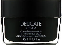 Духи, Парфюмерия, косметика Успокаивающий дневной крем для лица - LeviSsime Delicate Cream Sensitive Skin Day Cream