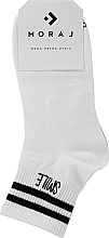 Жіночі шкарпетки, з вишивкою, білі - Moraj Smile — фото N1