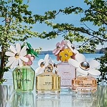 Marc Jacobs Daisy Wild - Парфюмированная вода — фото N9