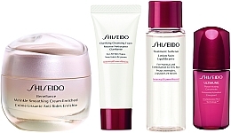 Набір - Shiseido Benefiance Enriched Holiday Kit (f/cr/50ml + clean/foam/15ml + f/lot/30ml + f/conc/10ml) — фото N4