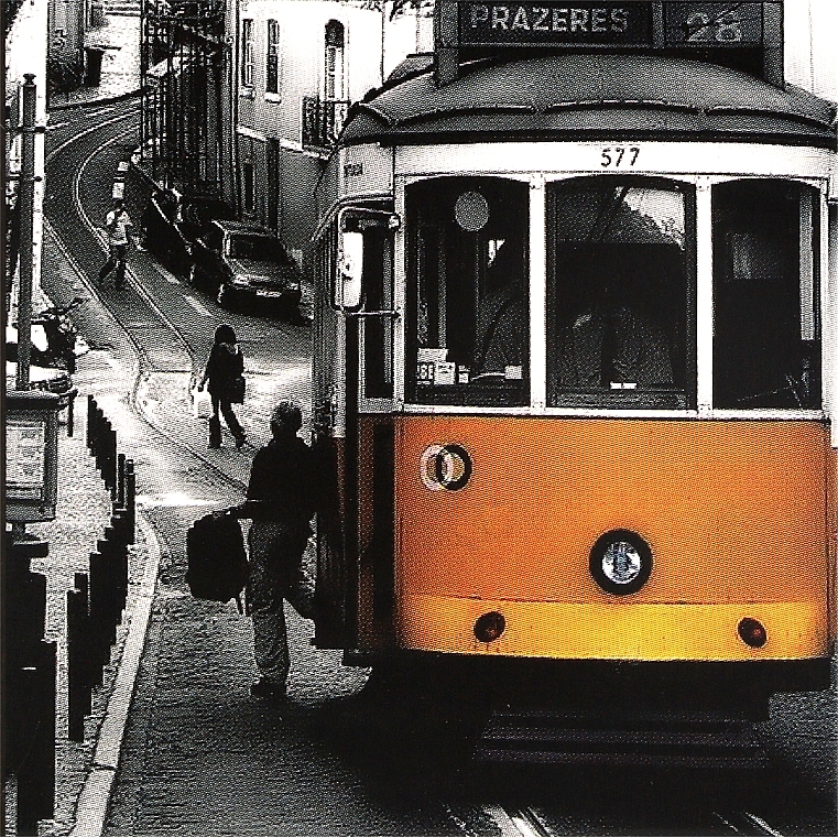 Натуральне мило "Лимон" - Essencias De Portugal Living Portugal Electrico De Lisboa Lemon — фото N1