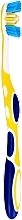 Парфумерія, косметика Зубна щітка, м'яка, жовта із синім - Wellbee