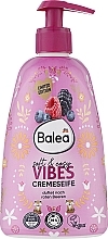 Рідке крем-мило для рук "Soft & Cosy Vibes" - Balea Cream-Soap — фото N1