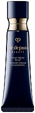 Духи, Парфюмерия, косметика Тональный крем с эффектом сияния - Cle De Peau Beaute Radiant Cream Foundation
