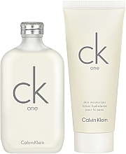 Парфумерія, косметика Calvin Klein CK One - Набір (edt/200ml + b/lot/200ml)