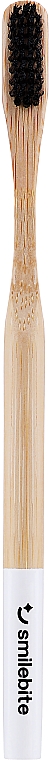 Бамбуковая зубная щетка с нейлоновой щетиной, черная - Smilebite Bamboo Toothbrush With Nylon Bristles — фото N1