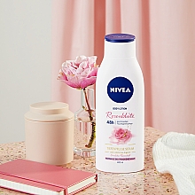 Лосьон для тела с розой - NIVEA Rose Touch Body Lotion — фото N3