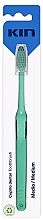 Парфумерія, косметика Зубна щітка 7112, середньої жорсткості, зелена - Kin Medium Toothbrush