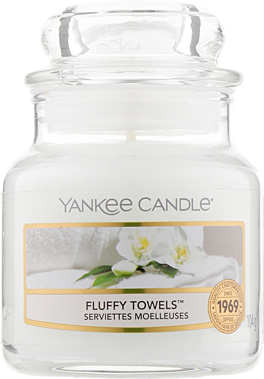 Ароматическая свеча "Пушистые полотенца" - Yankee Candle Fluffy Towels