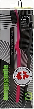 Зубная щетка "Блек Вайтенинг Soft", розовая + черная - Megasmile Soft Black Whitening — фото N1