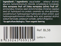 Кондиционер "Питательный", с эффектом разглаживания спутанных волос - BiosLine BioKap Nourishing and Detangling Conditioner — фото N3