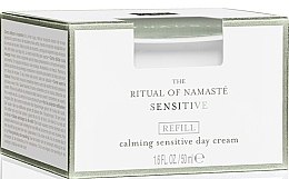 Успокаивающий дневной крем для лица - Rituals The Ritual Of Namaste Calming Sensitive Day Cream Refill (сменный блок) — фото N2